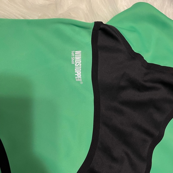 Gore Running Wear Windstopper jacket - Picture 6 of 12